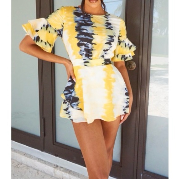 PrettyLittleThing Dresses & Skirts - PrettyLittleThing Yellow and Black Tie-Dye Mini Dress